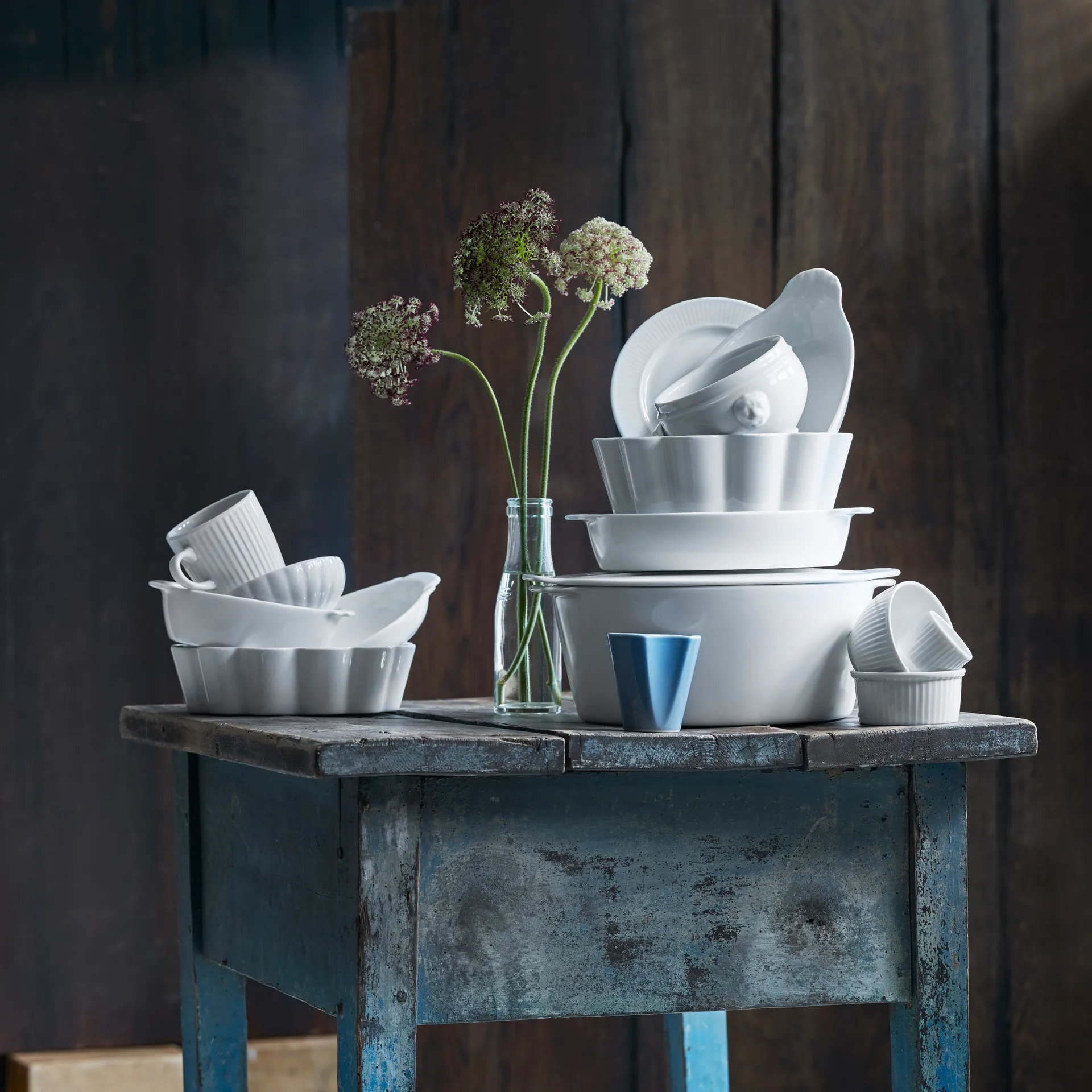 Pillivuyt-tarjoiluvati, ovaalinmuotoinen, valkoinen, 28x16 cm Pillivuyt