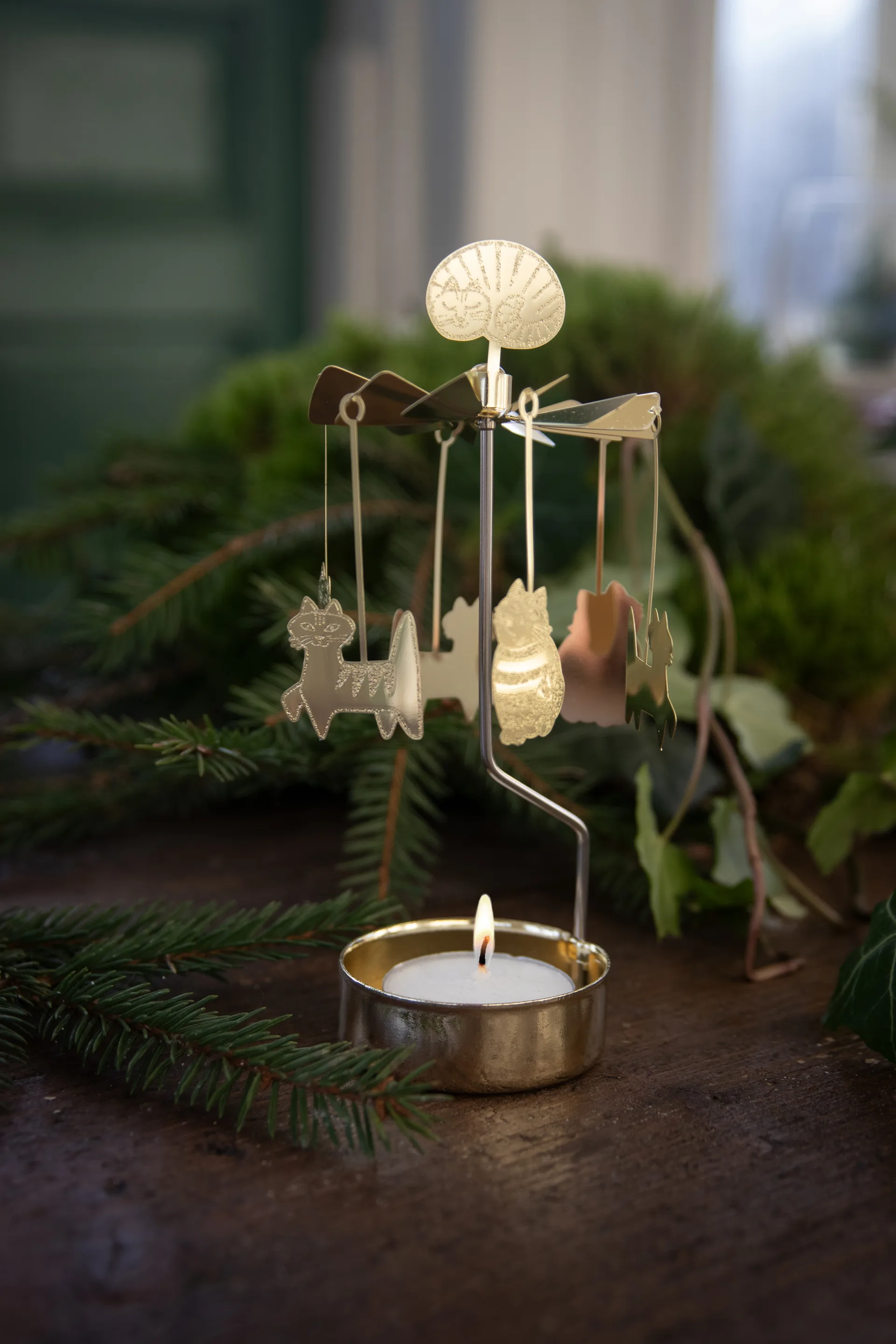 Lisa Larson kissat enkelikello, Kulta Pluto Design