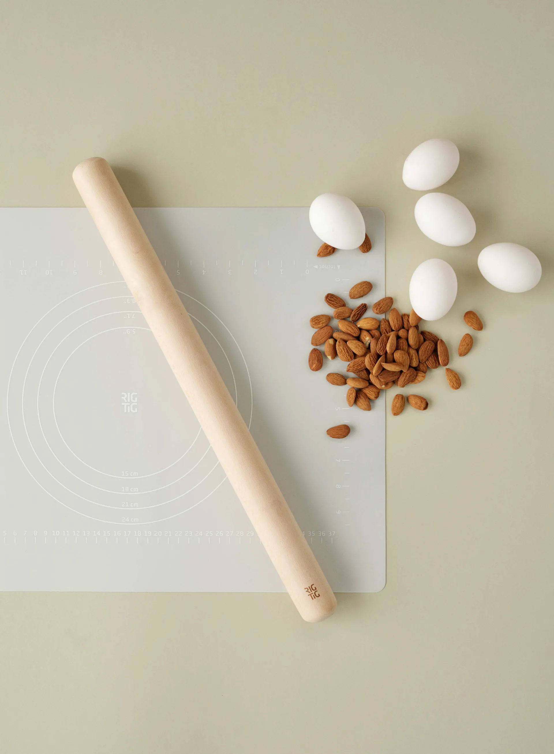 BAKE-IT kaulin ja leivontamatto, Light grey RIG-TIG