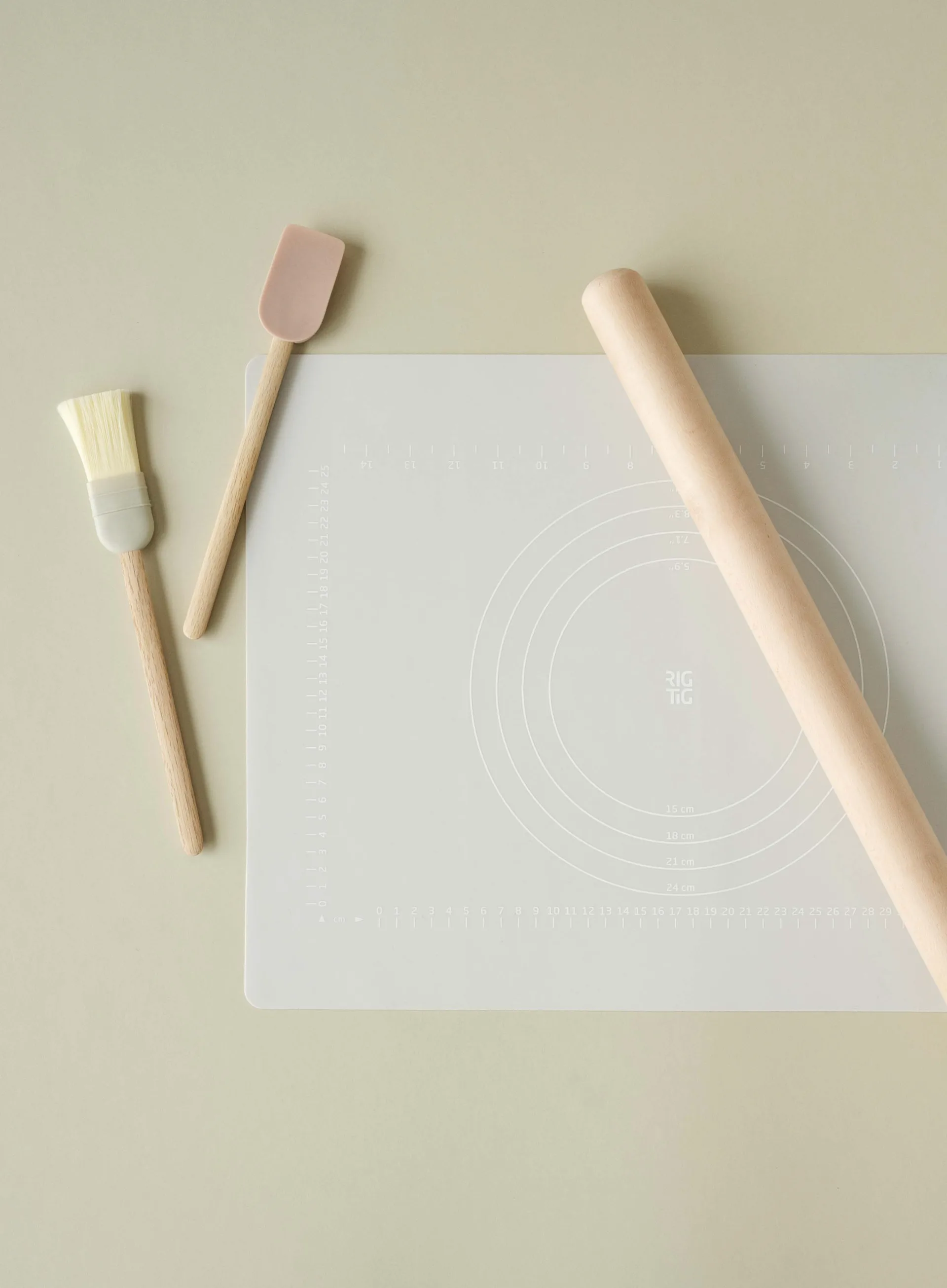 BAKE-IT kaulin ja leivontamatto, Light grey RIG-TIG