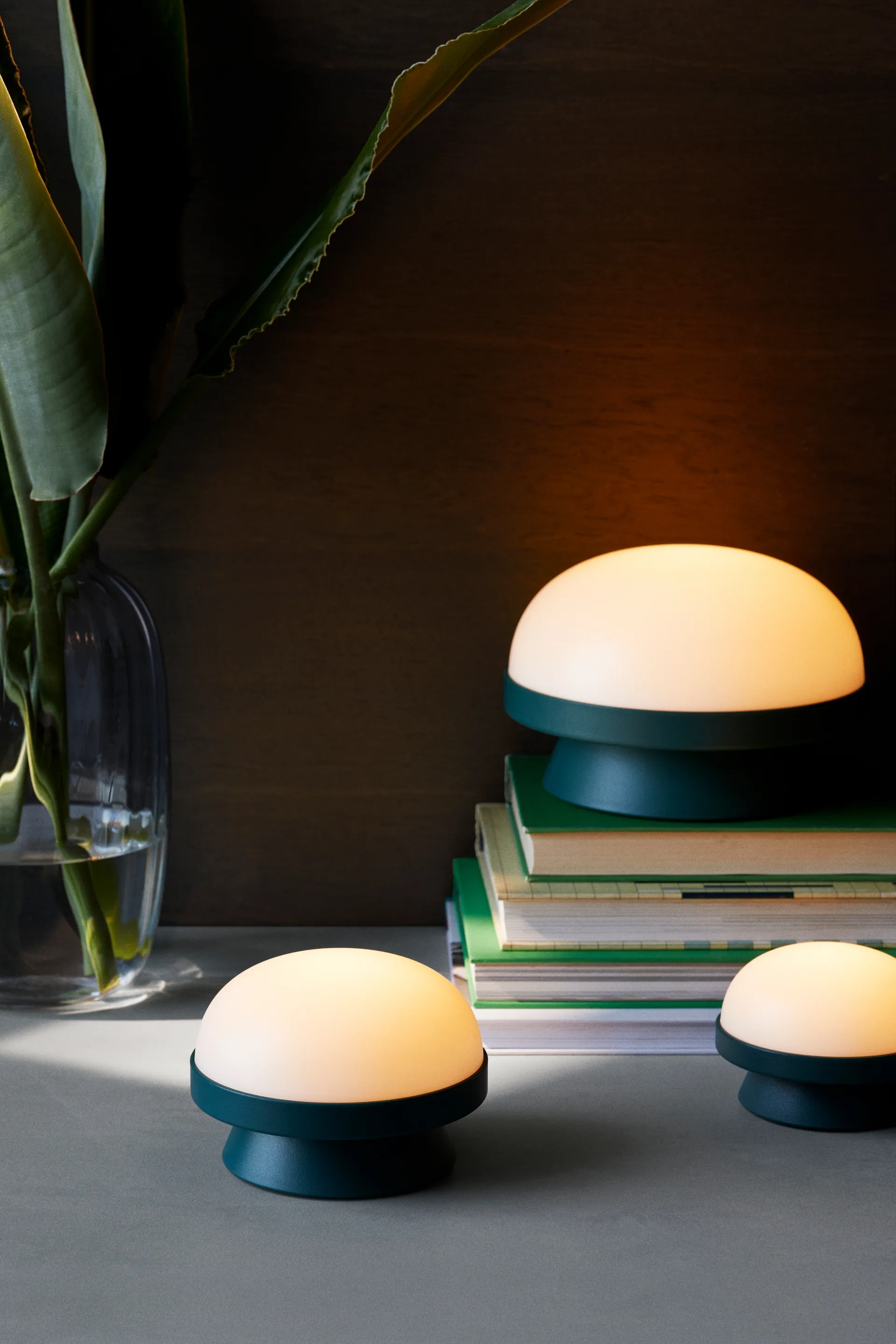 Soft Spot dots aurinkokennovalo Ø21 cm, Forest green. Rosendahl