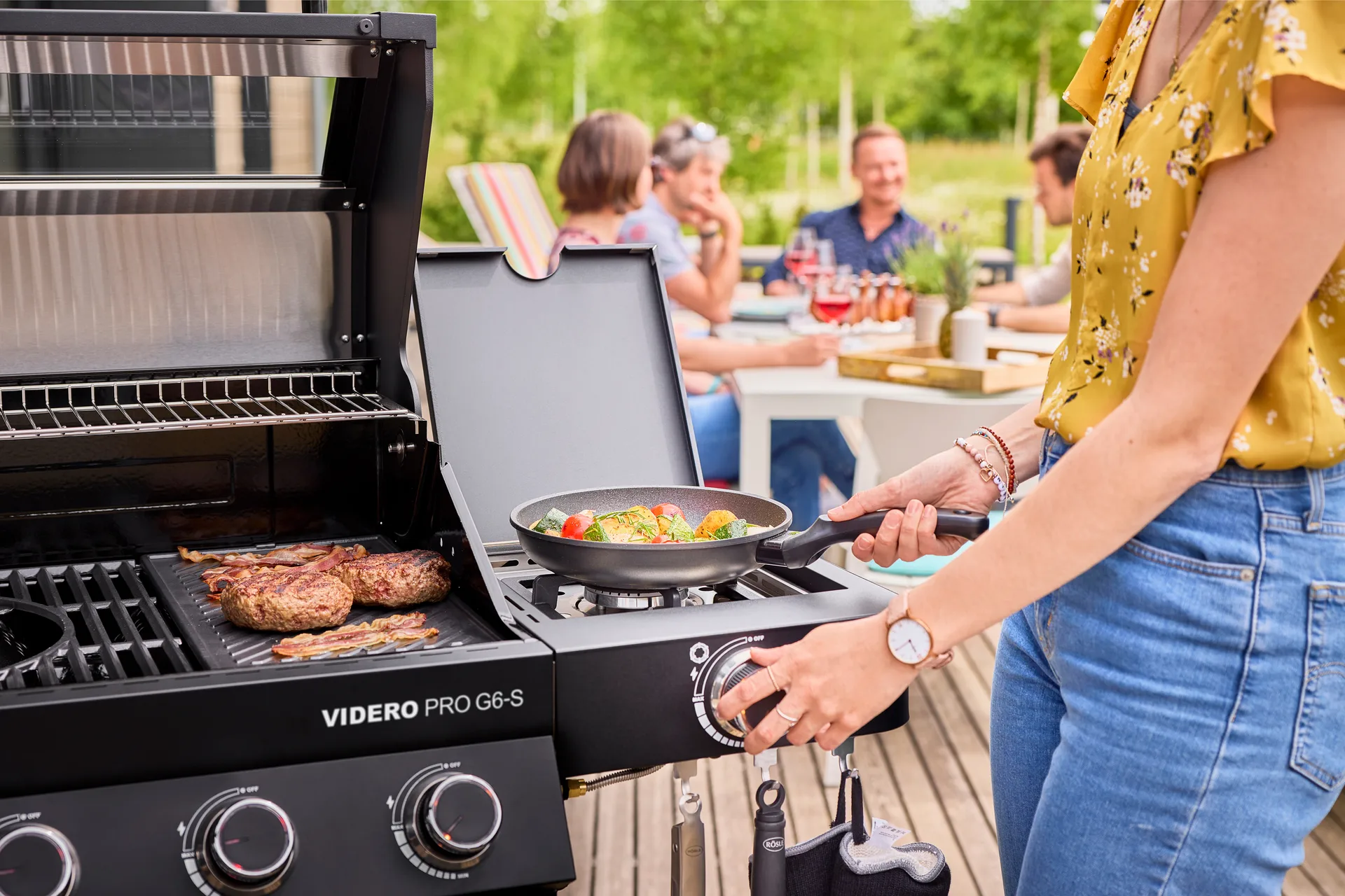 Videro PRO G6-S Vario+ kaasugrilli, Mattamusta Rösle