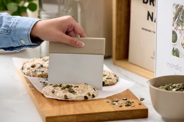 Emma taikinaskrapi teräs - Humus - Rosti