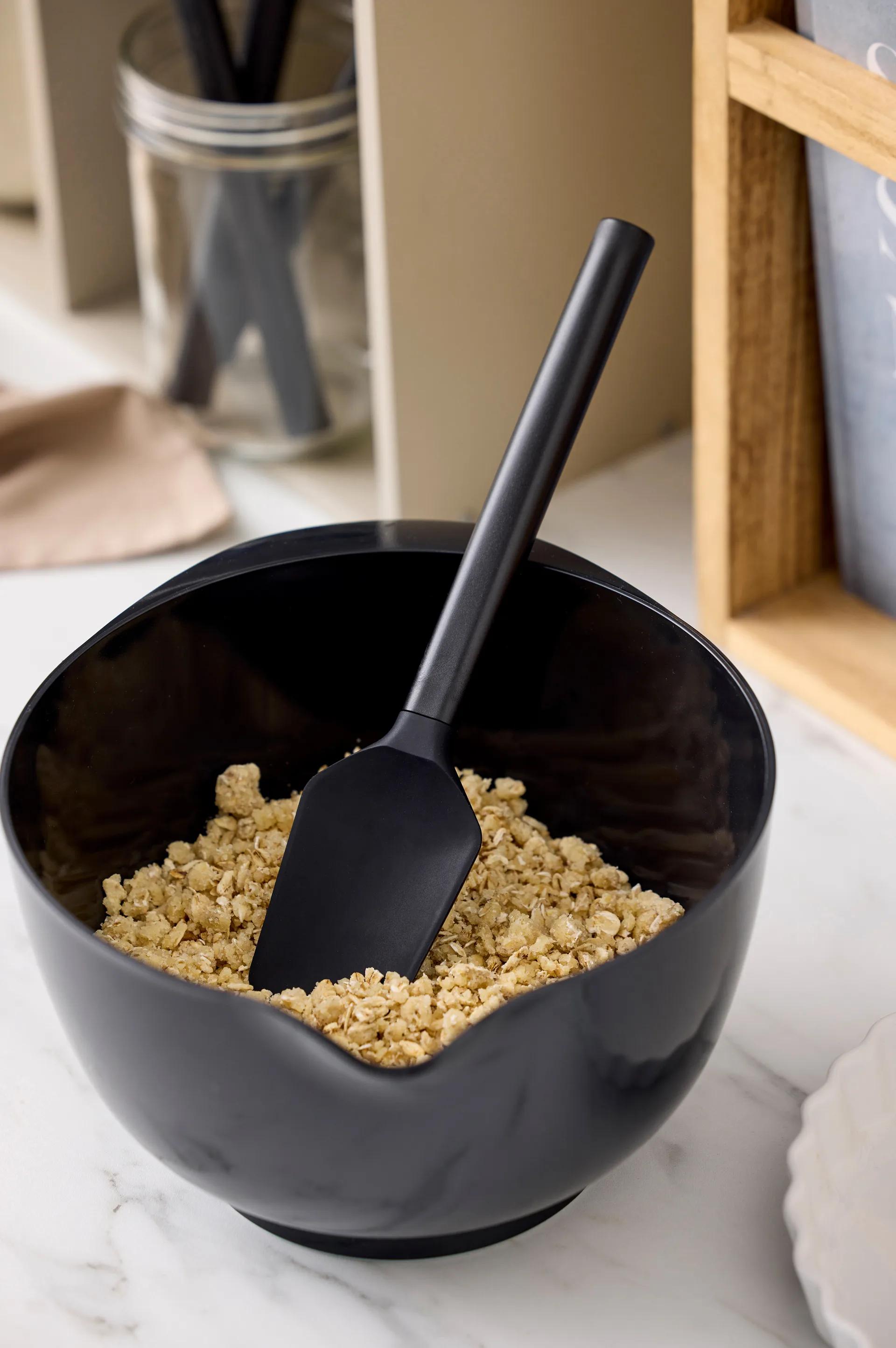 Rosti Emma nuolijalusikka, Musta Rosti