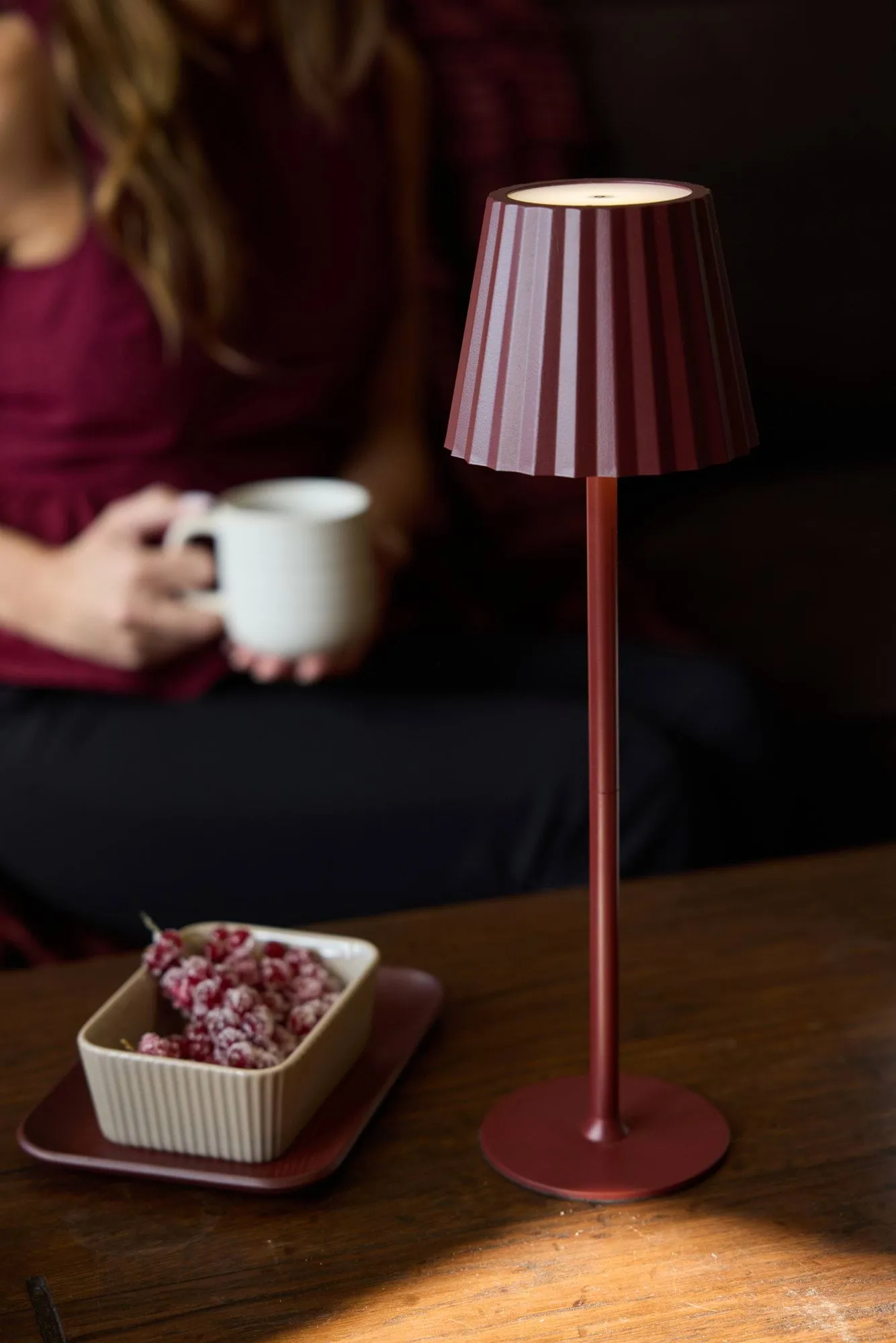 Hanna lautanen, viininpunainen Sagaform