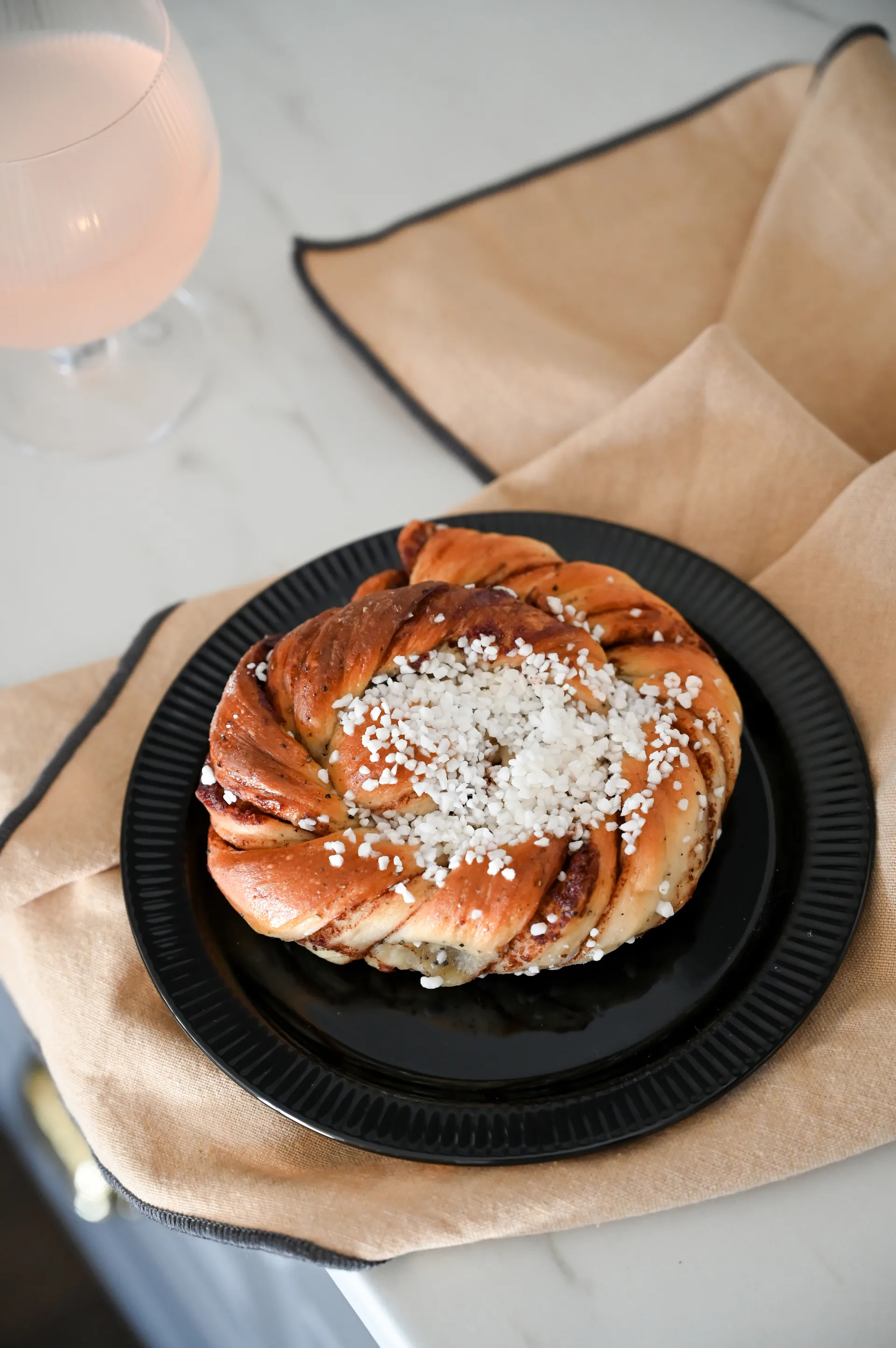 Inka lautanen, Musta, Ø17 cm Sagaform