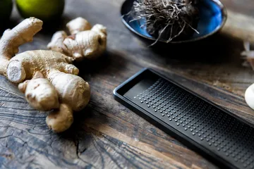 Raastin kuoriraastimella - Musta, 33,8x5,6 cm - Satake