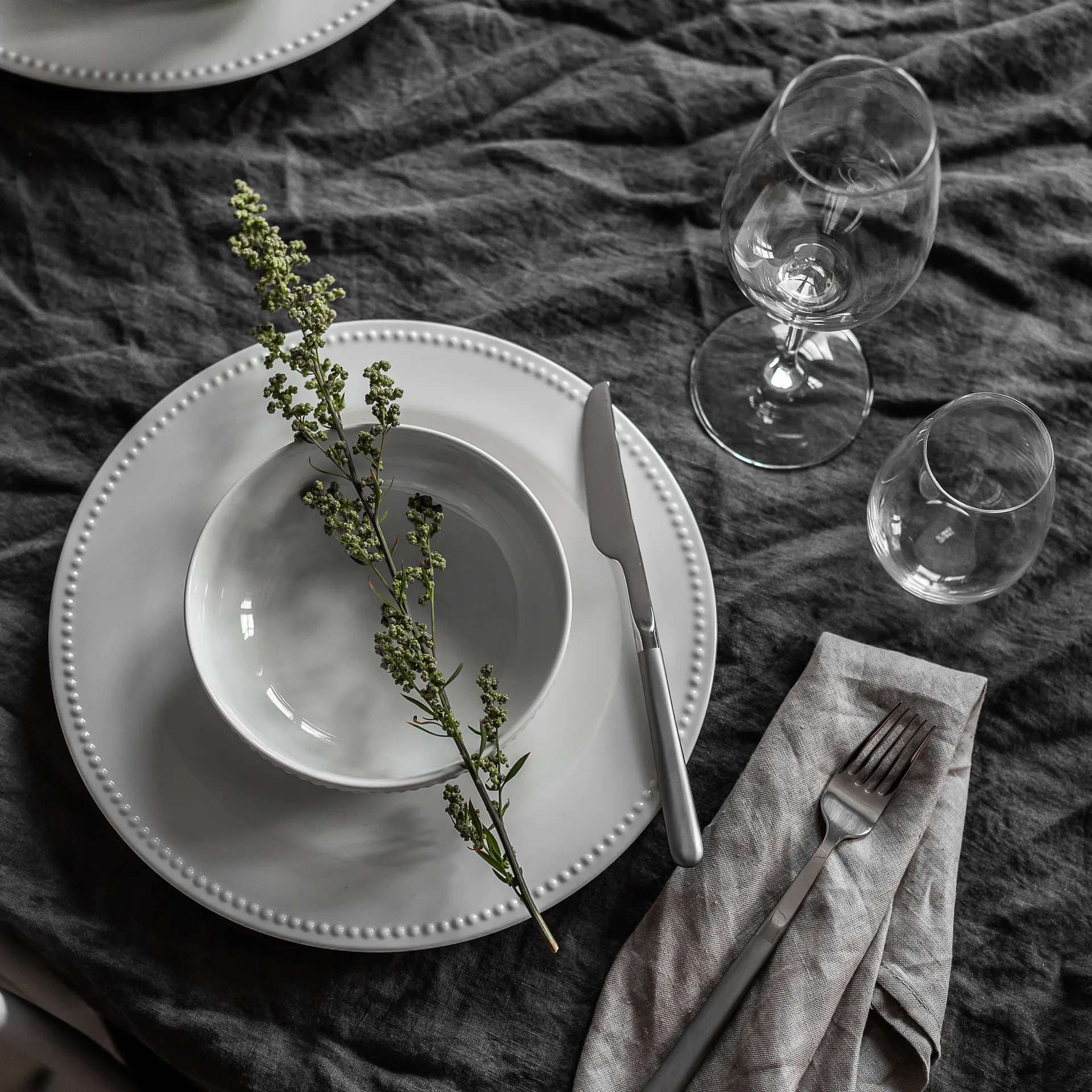 Dots lautanen 28 cm 4-pakkaus, Kermanvalkoinen Scandi Living