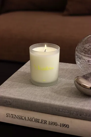 Meadow tuoksukynttilä - 180 g - Scandi Living