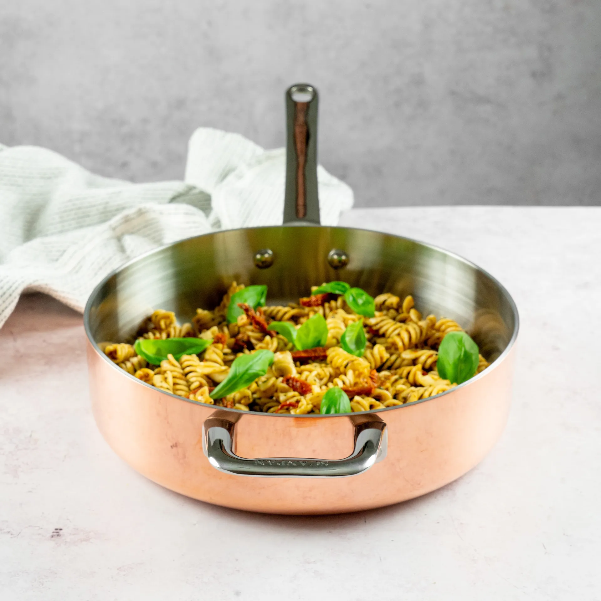 Maitre D’ paistinpannu kahvalla kuparia, Ø24 cm Scanpan