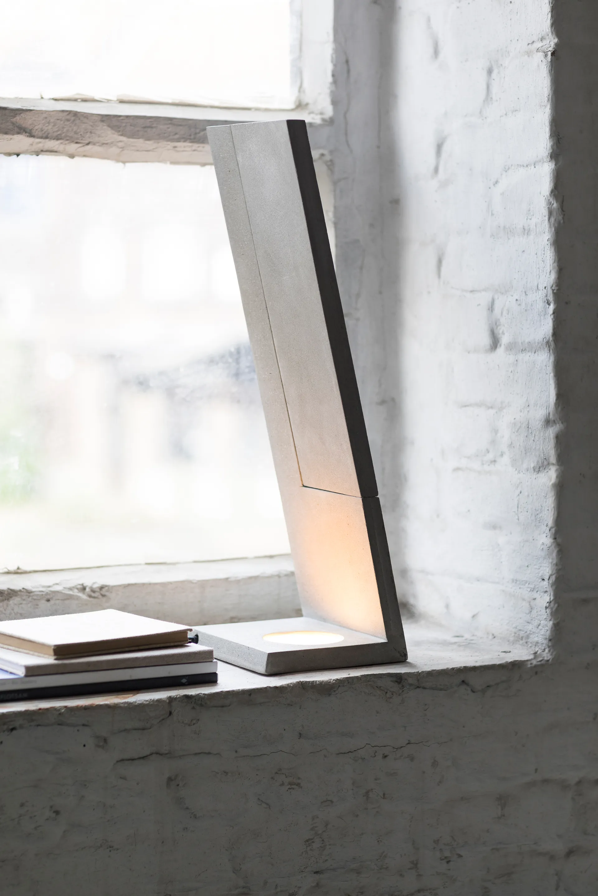 Ixelles Concrete pöytävalaisin 50,5 cm, Grey Serax