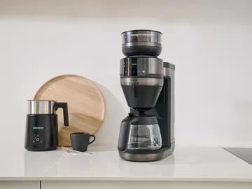 FILKA 2.0 KA 4854 täysautomaattinen kahvinkeitin - Dark Inox, lasikannu - Severin