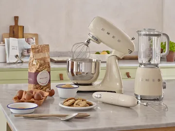 Smeg 50's Style keittiökone 4,8 L - Kermanvalkoinen - Smeg