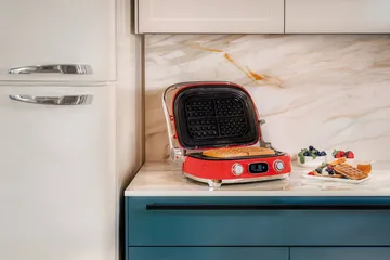 Smeg 50's Style monitoimigrilli - Punainen korkeakiilto - Smeg