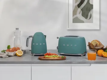 Smeg 50's Style vedenkeitin 1,7 L - Smaragdinvihreä - Smeg