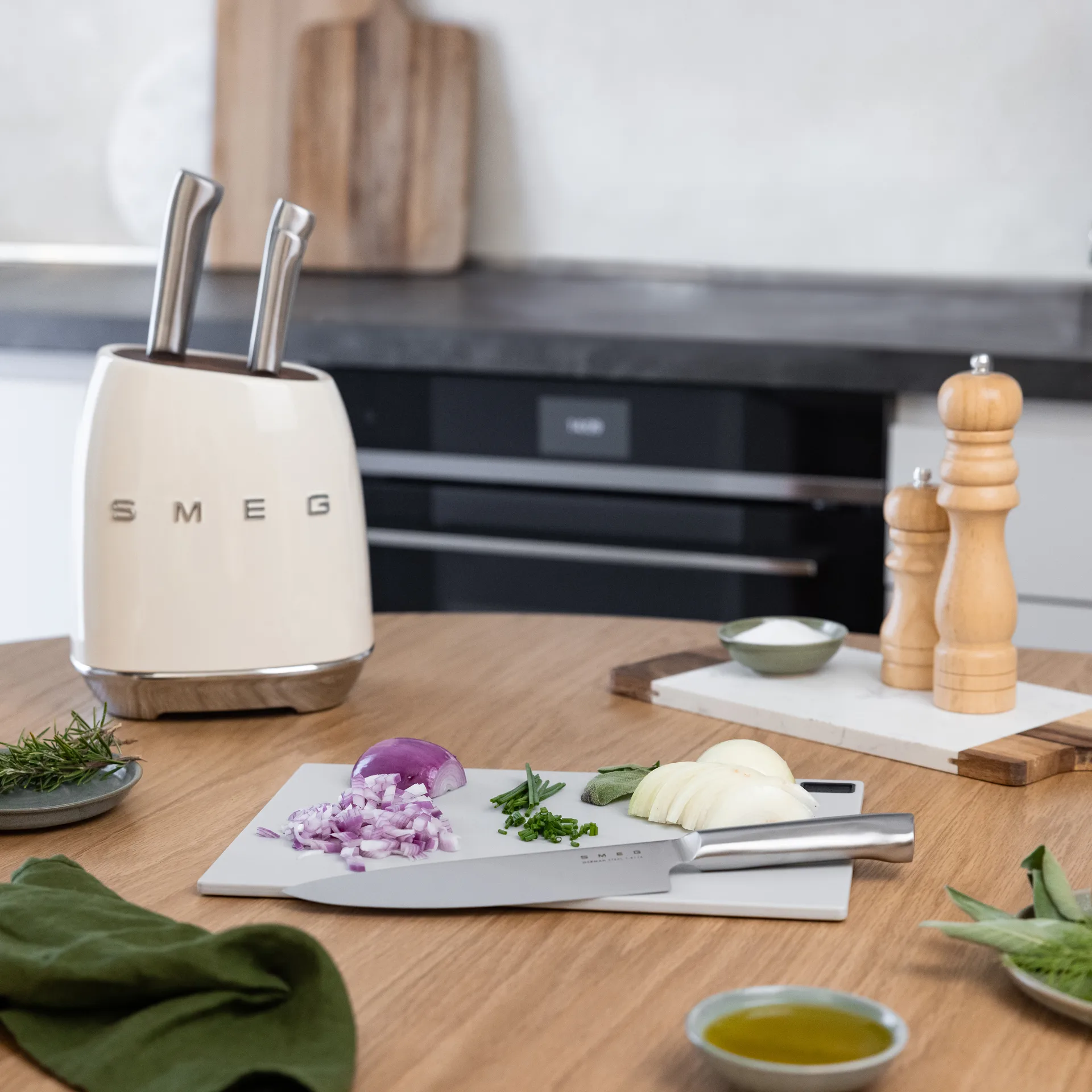 Smeg 50's Style veitsisarja 7 osaa, Kerma Smeg