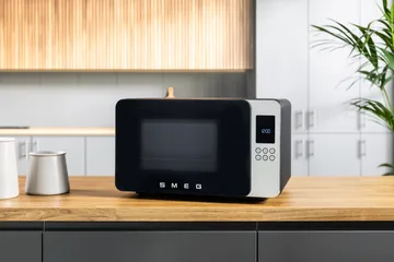 Smeg mikroaaltouuni - Musta - Smeg