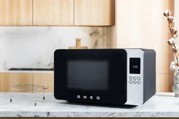 Smeg mikroaaltouuni - Musta - Smeg