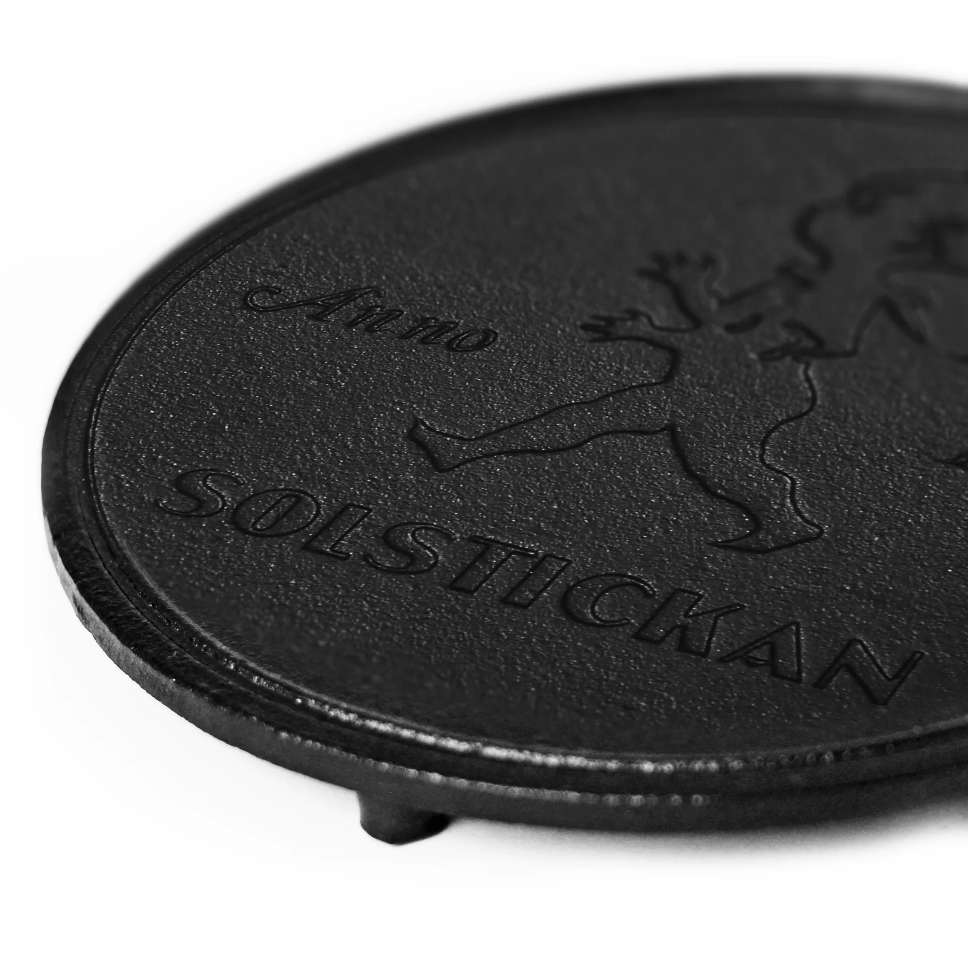 Solstickan pannunalunen Ø 19 cm, Musta Solstickan Design