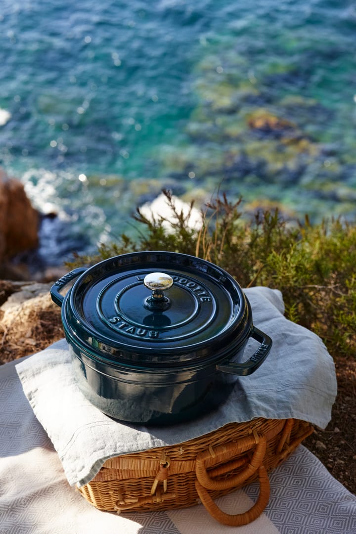 La Mer pyöreä pata, kolme emalikerrosta, 3,8 l STAUB