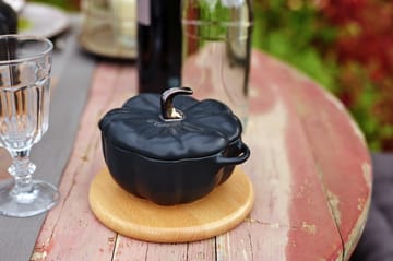 Staub kurpitsapata kivitavara musta - 0,7 l - STAUB