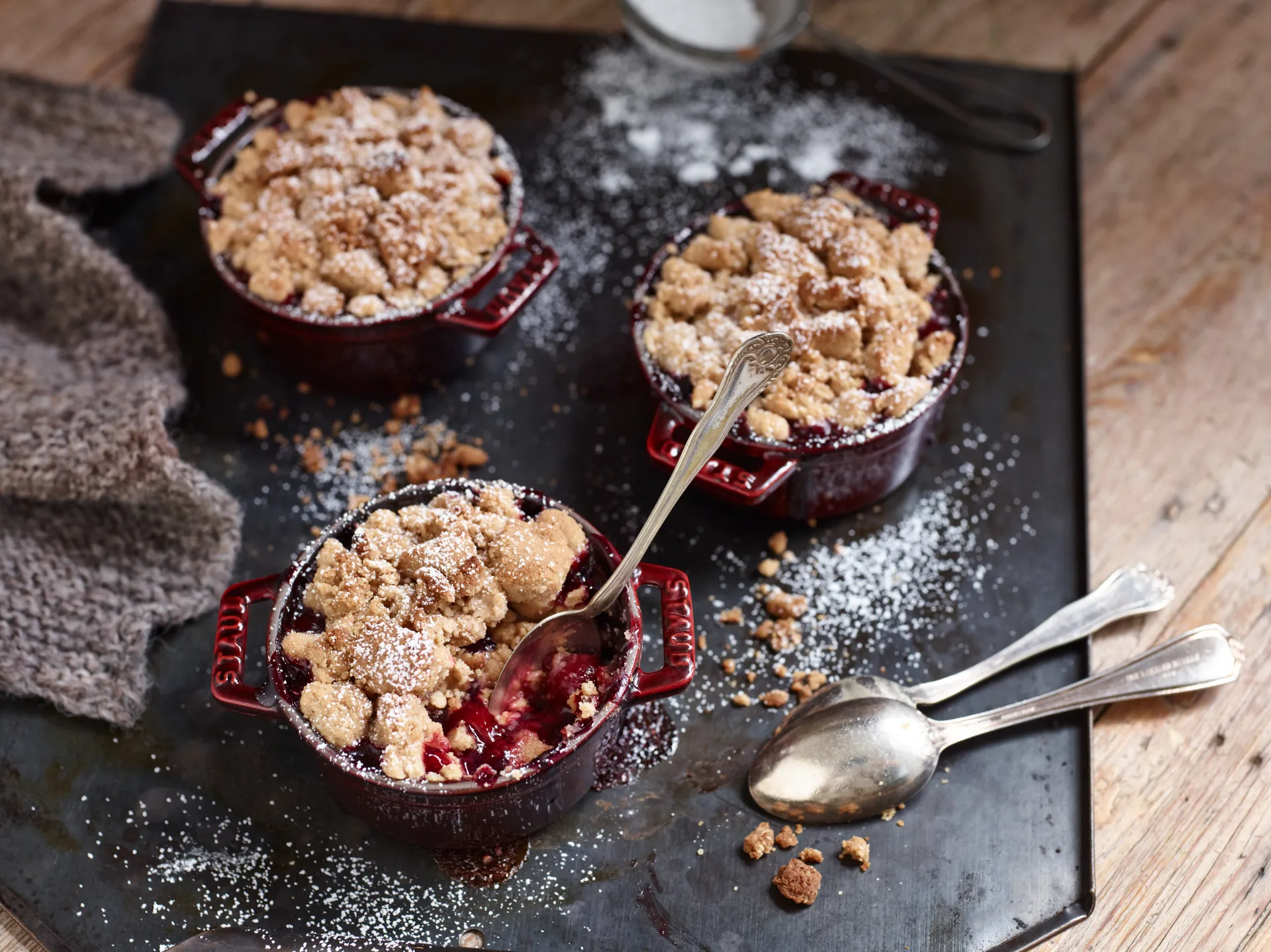 Staub La Cocotte pyöreä pata valurauta 0,25 L, Grenadiininpunainen STAUB