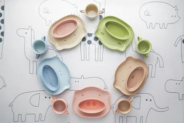 Staub lastenastiasto 4 osaa - Ruskea - STAUB