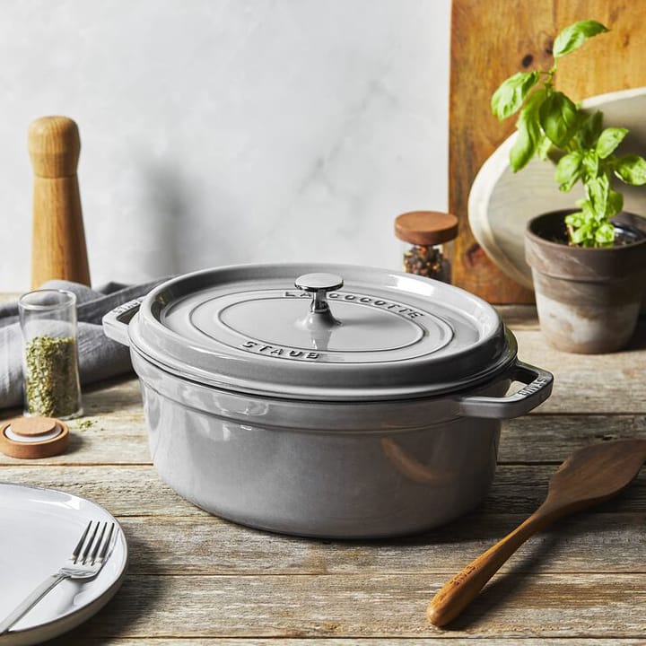 Staub ovaali pata valurautaa, 4,2 l, harmaa STAUB