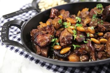 Staub ovaali uunivuoka valurauta 37 cm - Musta - STAUB