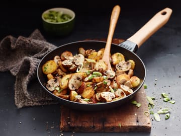 Staub paistinpannu valurauta musta vaalea puukahva. - Ø24 cm - STAUB