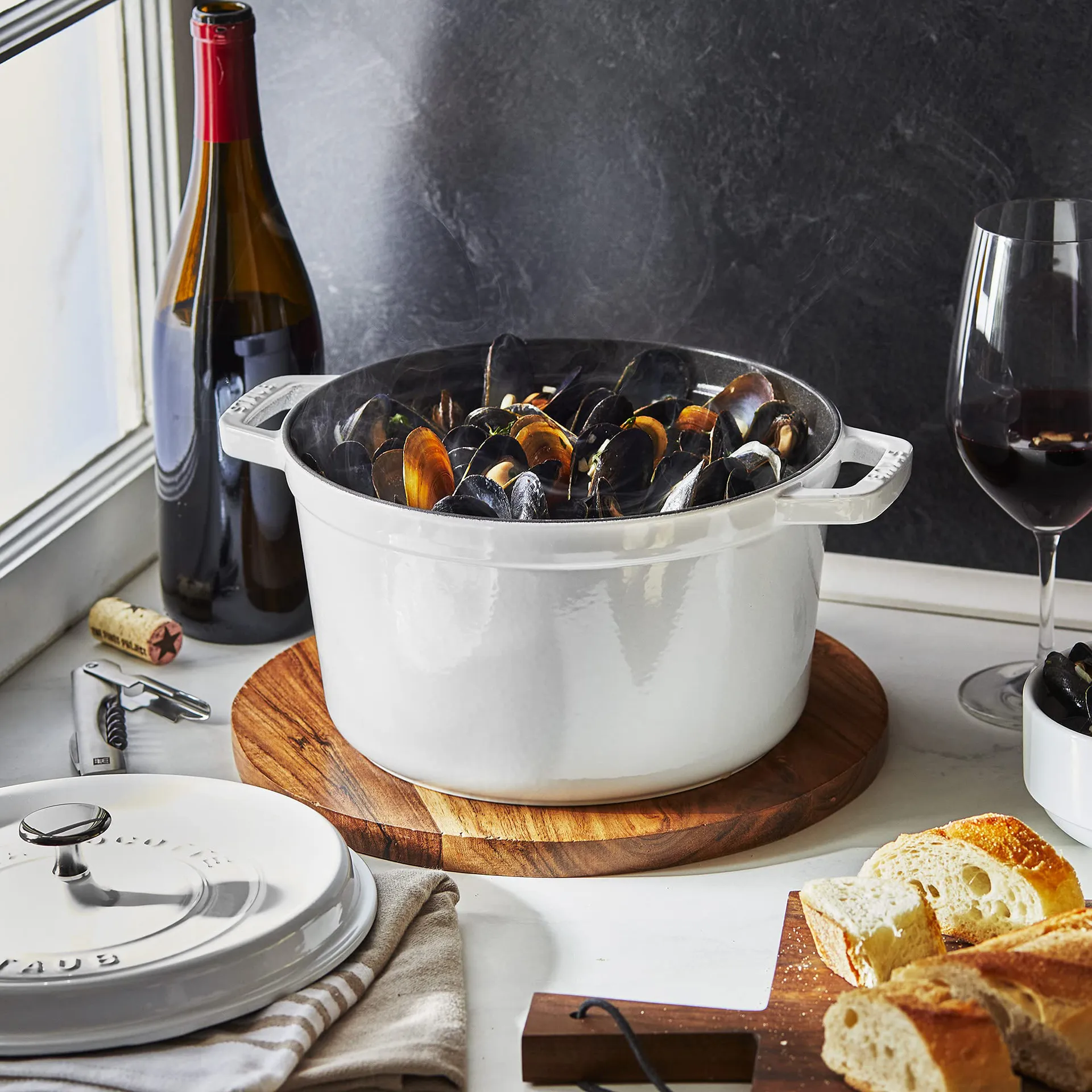 Staub pyöreä pata korkea 4,8 L, White Truffle STAUB