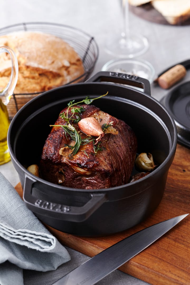 Staub pyöreä pata valurautaa, 5,2 l, musta STAUB