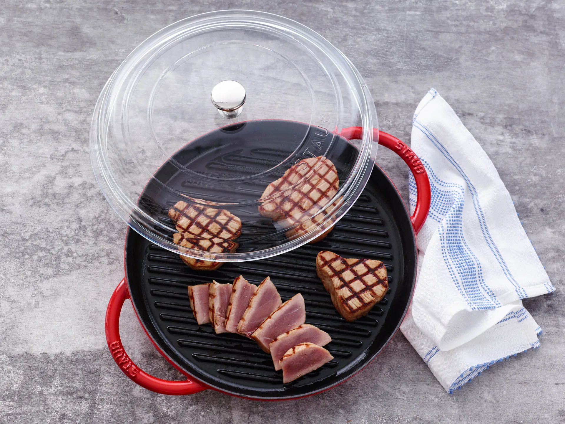 Staub traktööri pannun valurauta 2 kahvaa musta, Ø20 cm STAUB