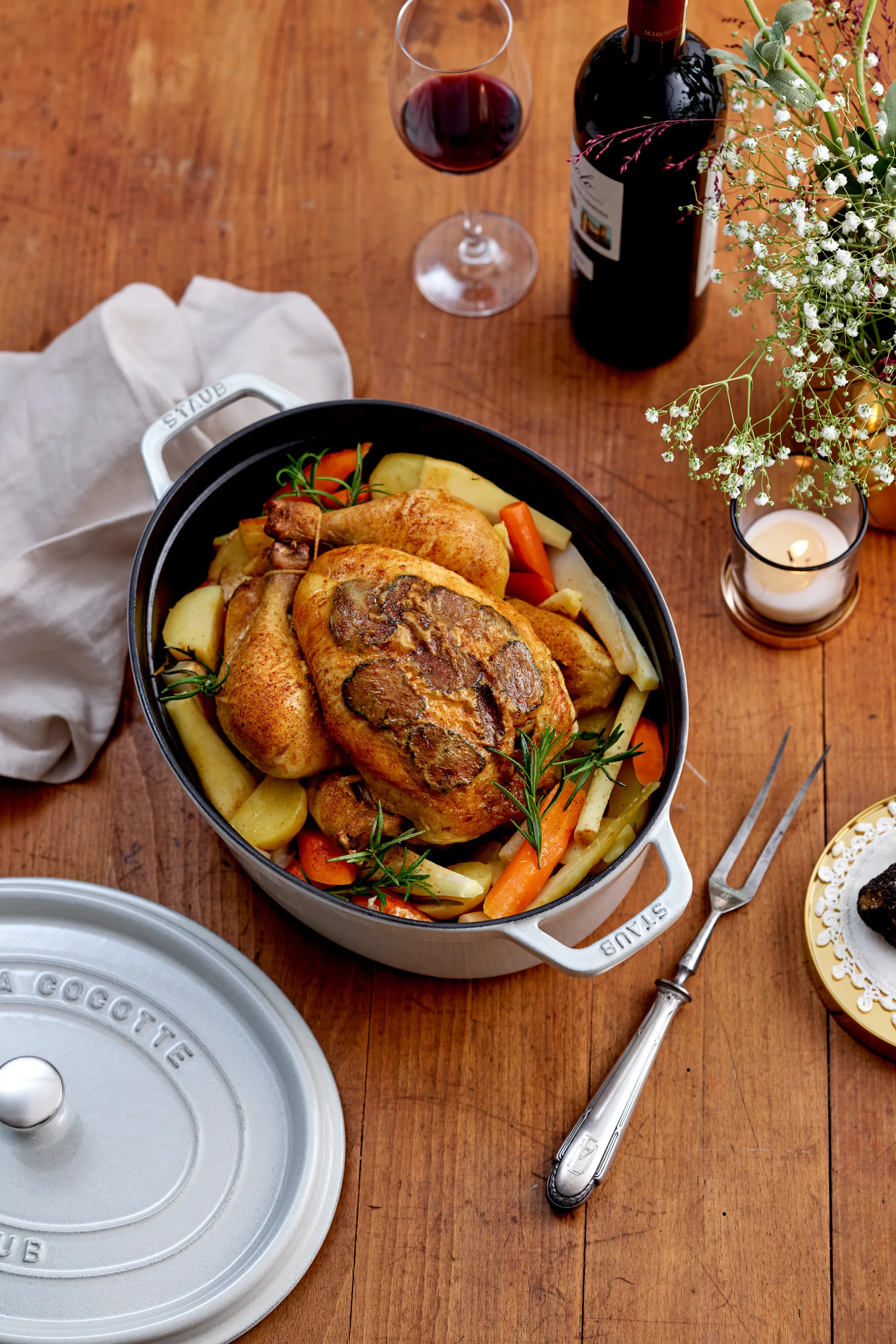 Staub White Truffle -pata, ovaali, 5,5 l STAUB