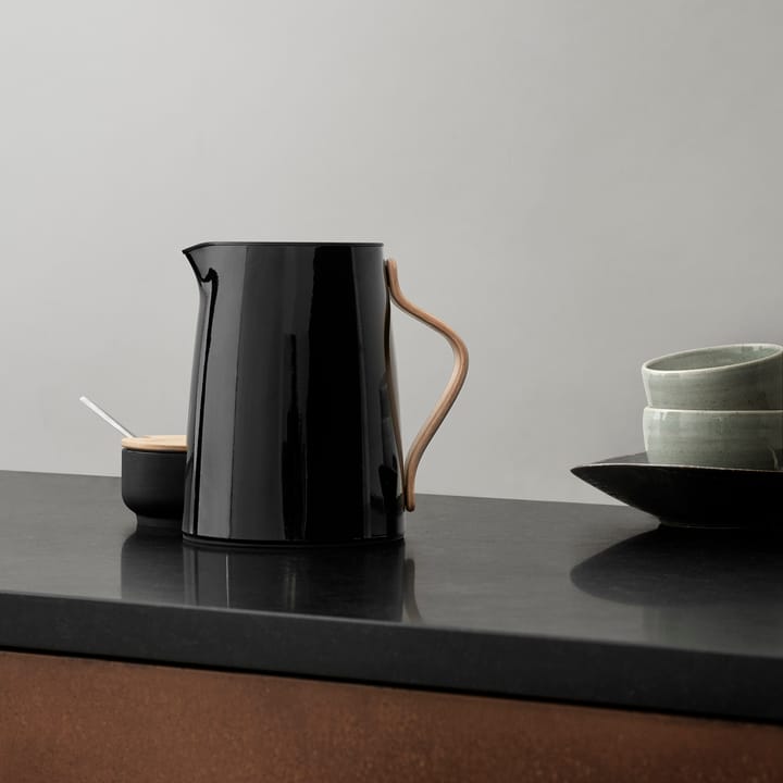 Emma teetermos, Musta Stelton