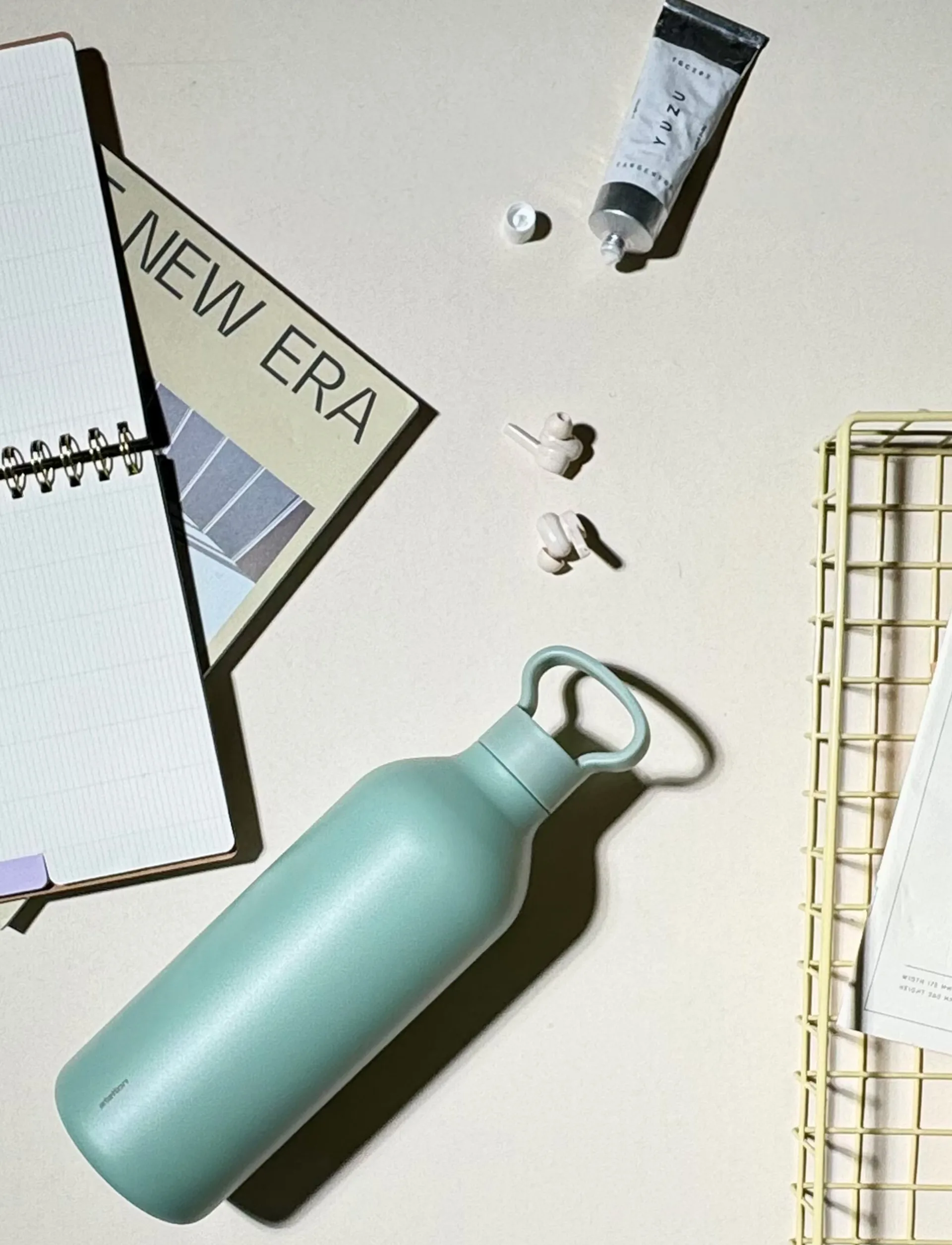 Tabi termospullo 1 L, Dusty green Stelton