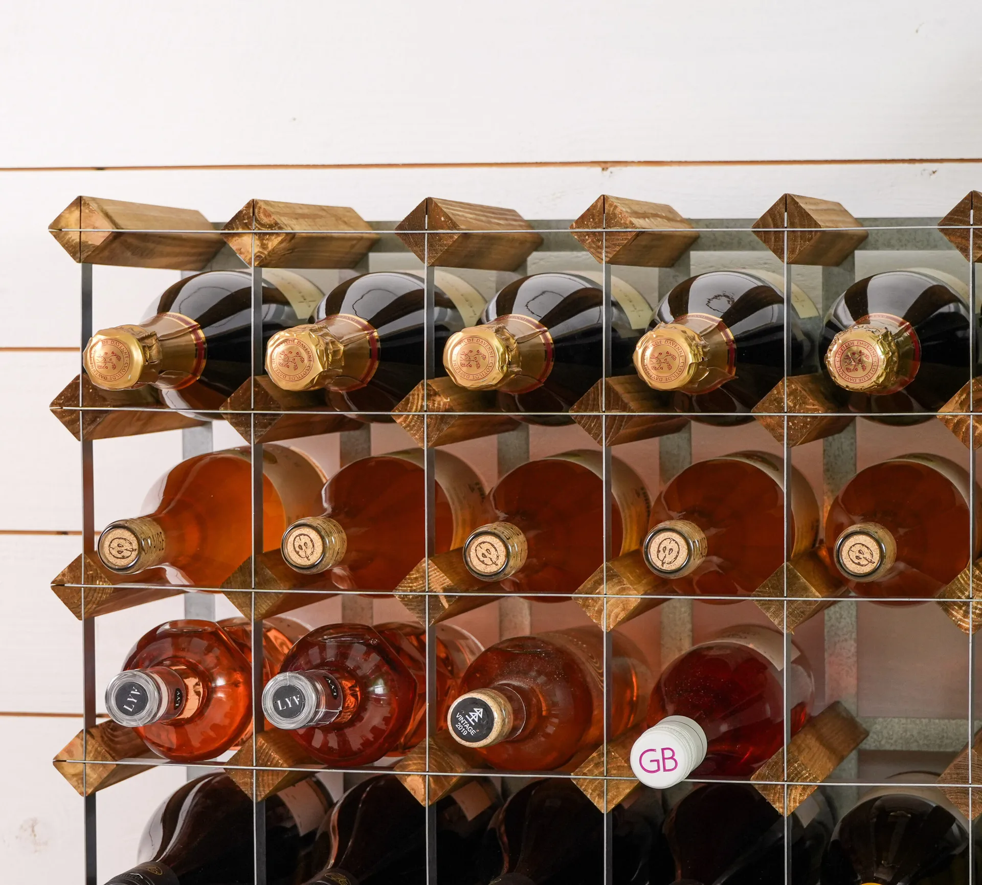 The Swedish Wine Rack Factory viiniteline koottuna, 9 pulloa vaalea mänty The Swedish Wine Rack Factory