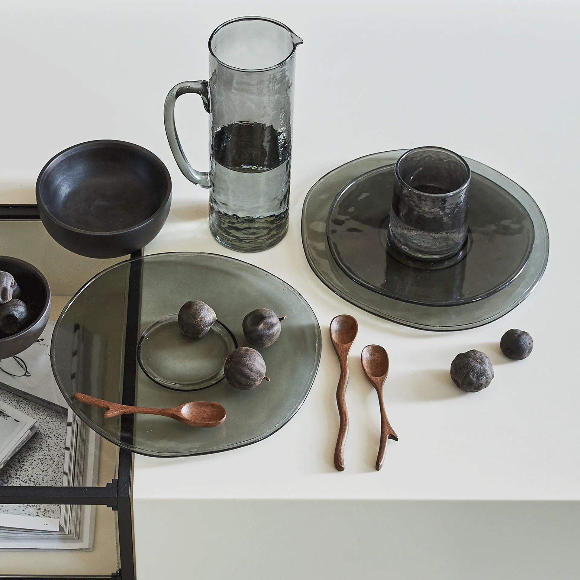 UNC kannu kierrätetty lasi 1,35 L, Ebony URBAN NATURE CULTURE