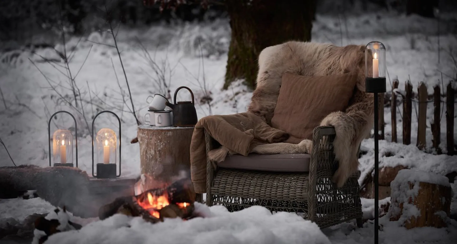 Outdoor pidike Lyhdylle 34 cm, Musta Uyuni Lighting