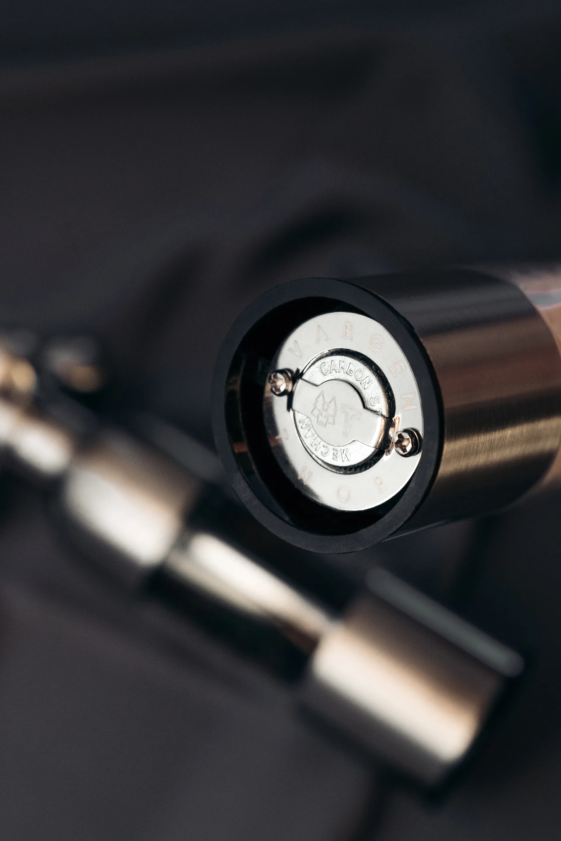 Axia suola- och pippurimyllysetti, Harjattu teräs Vargen & Thor