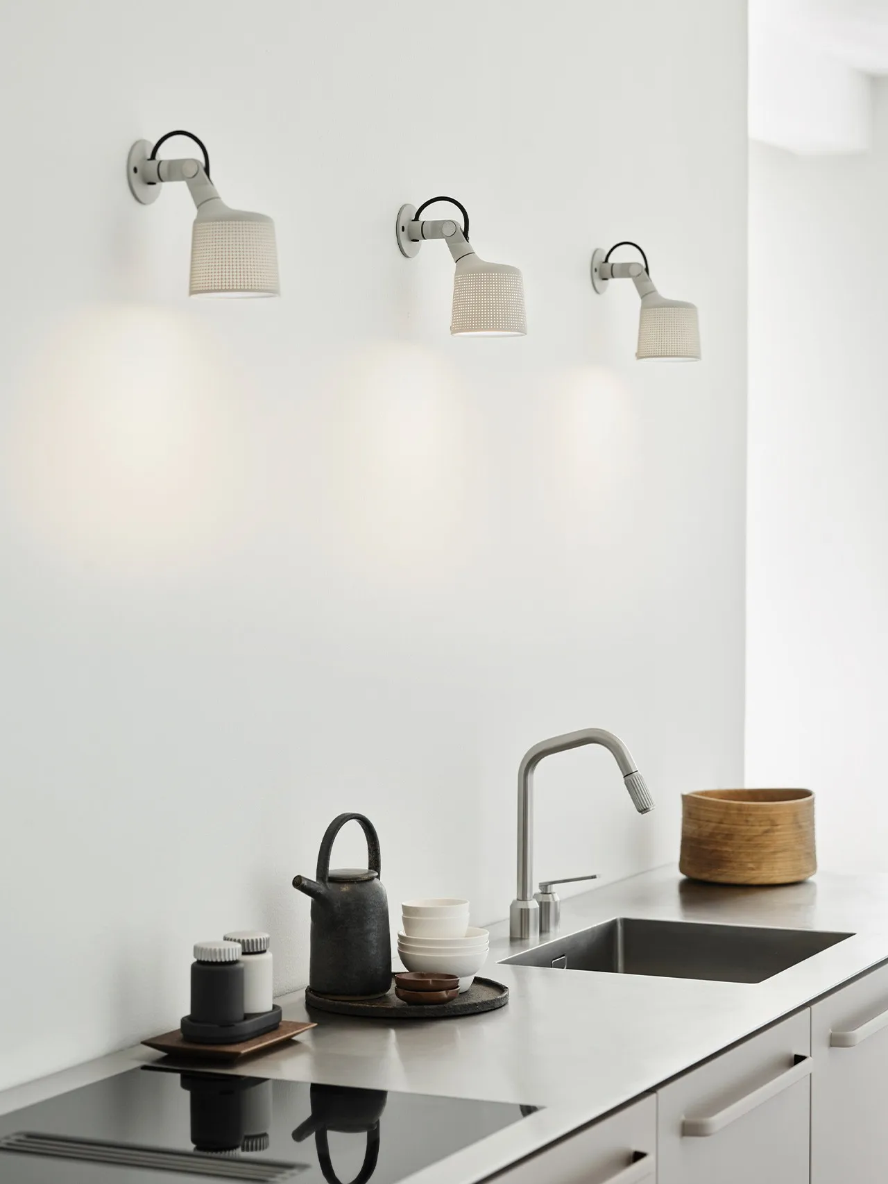 Vipp524 spotlight-seinälamppu, Warm grey Vipp