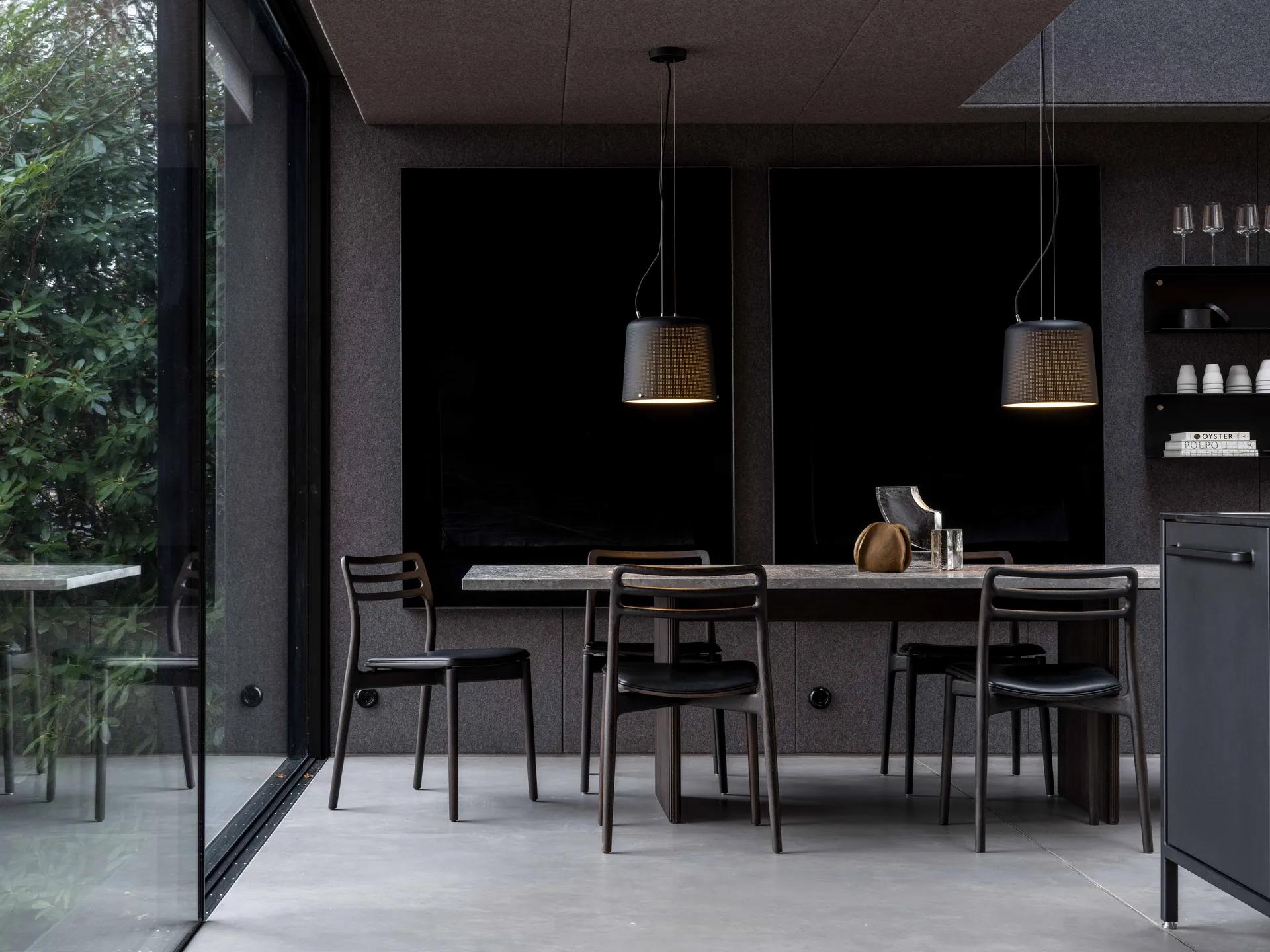 Vipp526 riippuvalaisin, Black Vipp