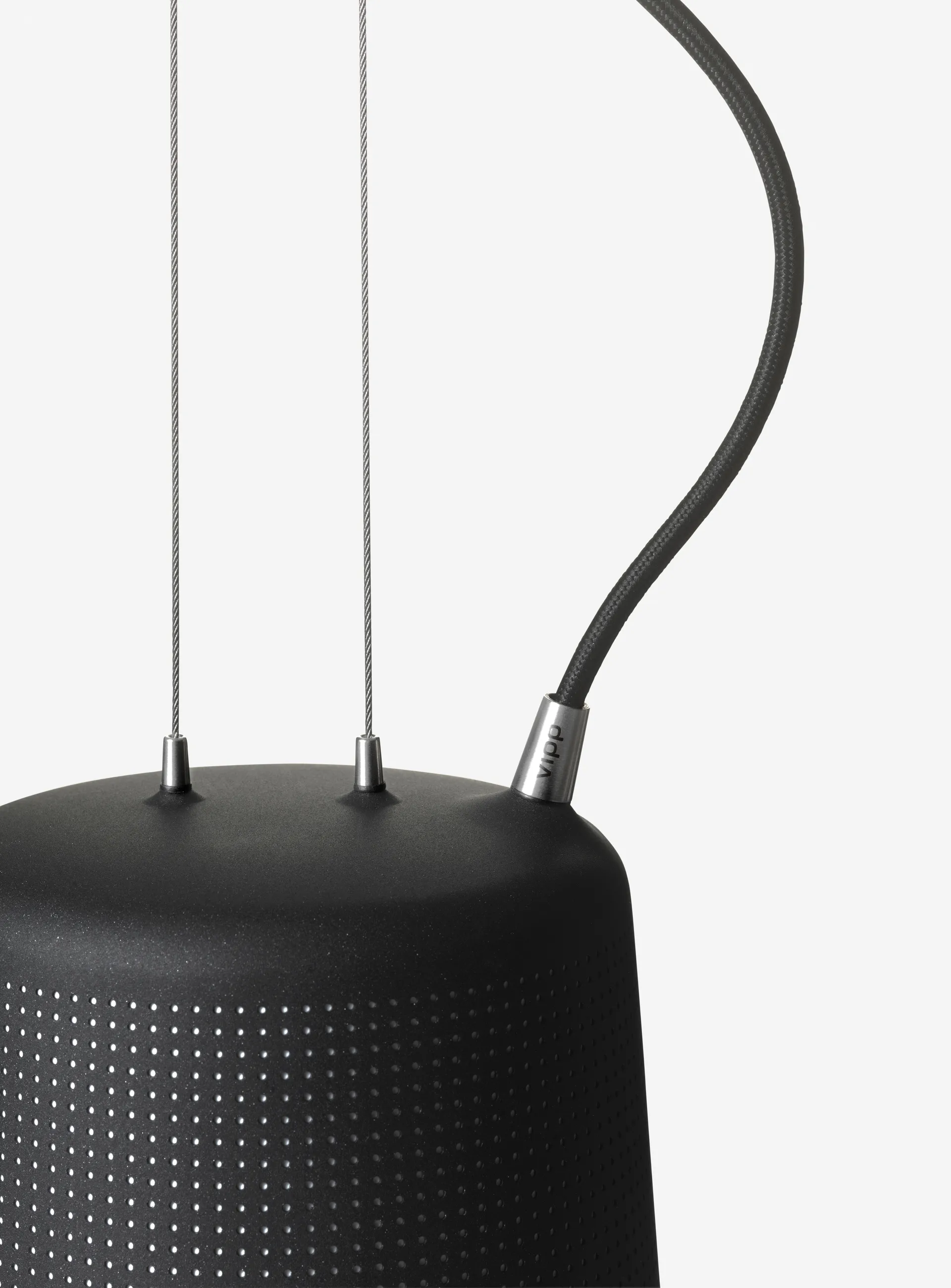 Vipp528 pieni riippuvalaisin, Black Vipp