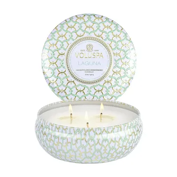 Maison Blanc 3-wick Tin tuoksukynttilä 40 tuntia - Laguna - Voluspa
