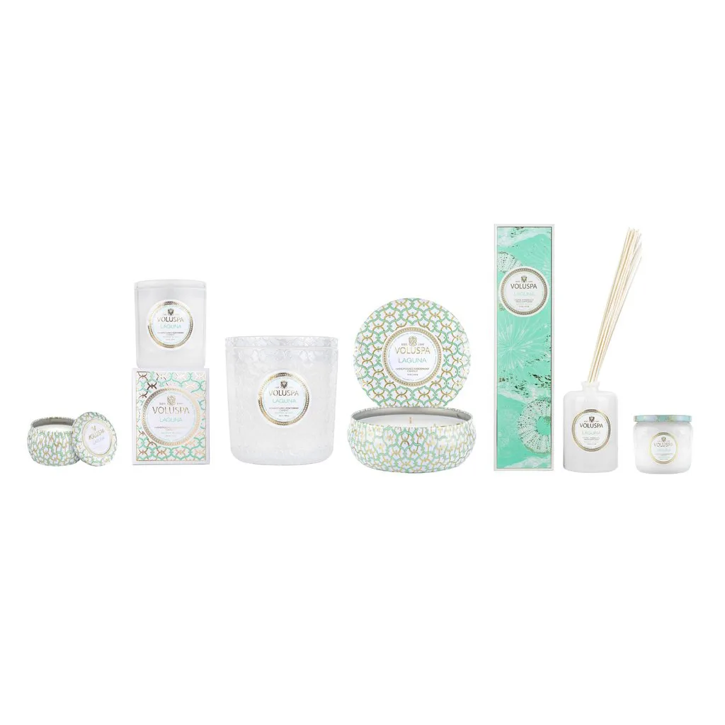 Maison Blanc 3-wick Tin tuoksukynttilä 40 tuntia, Laguna Voluspa