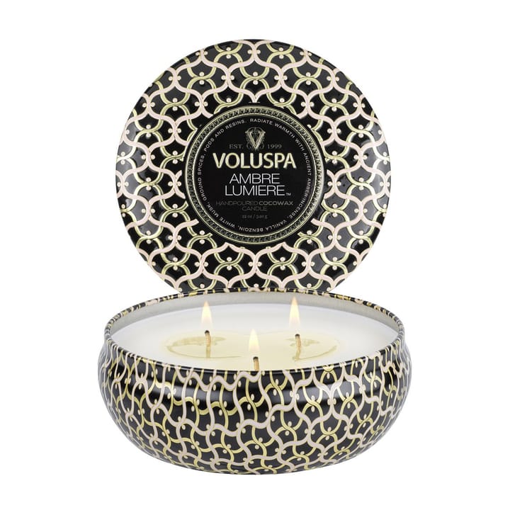 Maison Noir 3-wick Tin tuoksukynttilä 40 tuntia, Ambre Lumiere Voluspa