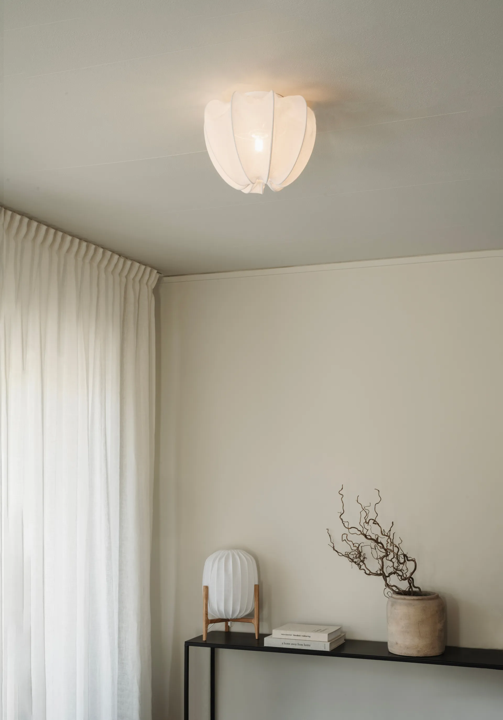 Anna plafond mini Ø30 cm, Valkoinen pellava Watt & Veke