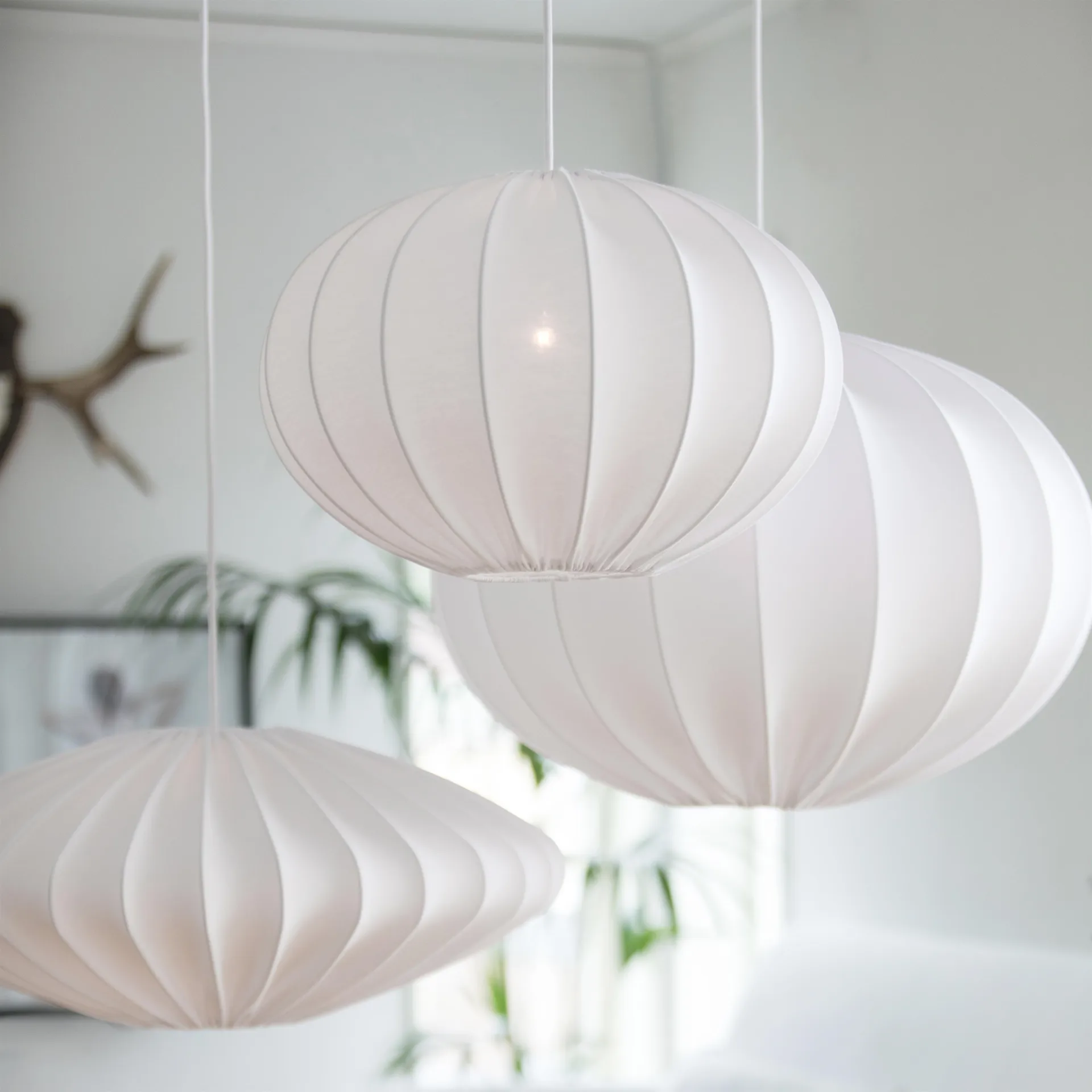 Boll kattovalaisin 40 cm, valkoinen Watt & Veke