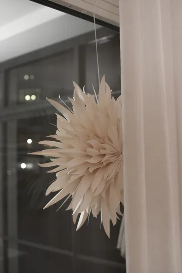 Eldig joulutähti Ø 70 cm - Valkoinen - Watt & Veke