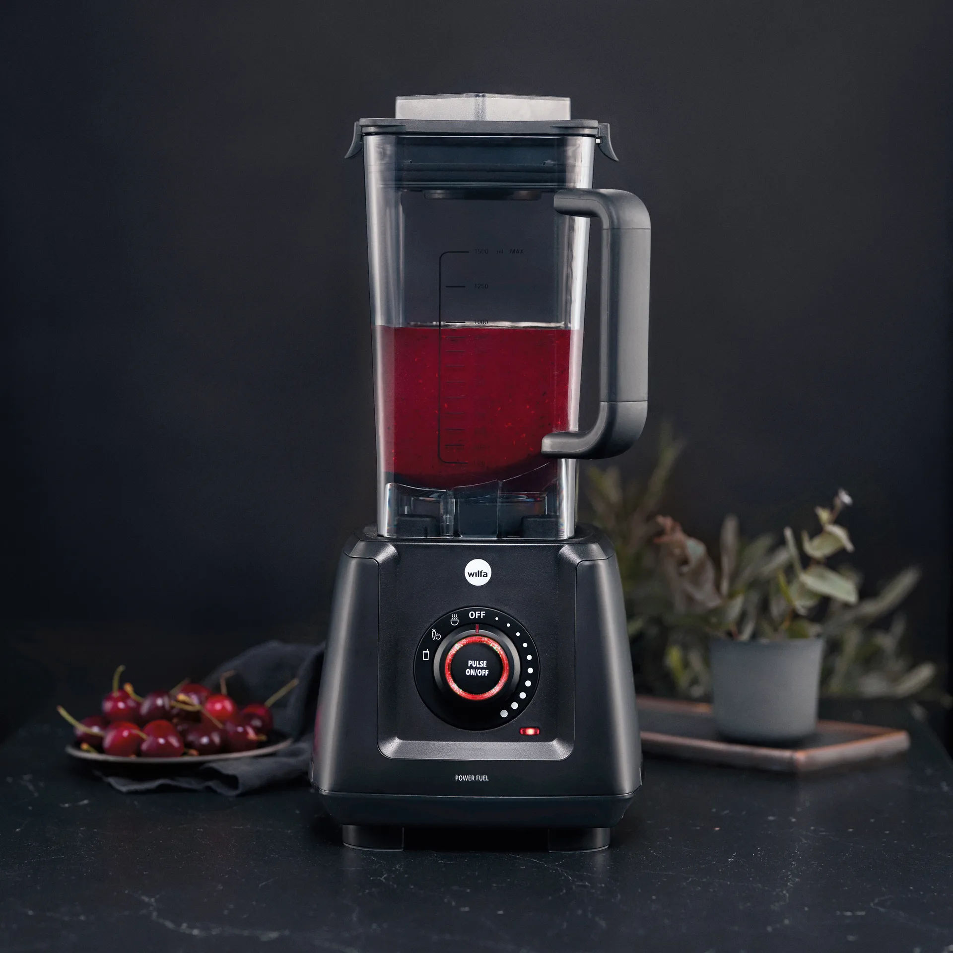 PB2B-P1200 powerfuel blenderi 1,5 L, Musta Wilfa